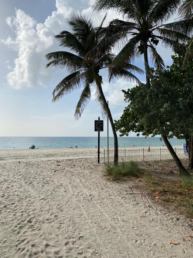 סאני איילס ביץ' Beachfront Condo In Miami! מראה חיצוני תמונה
