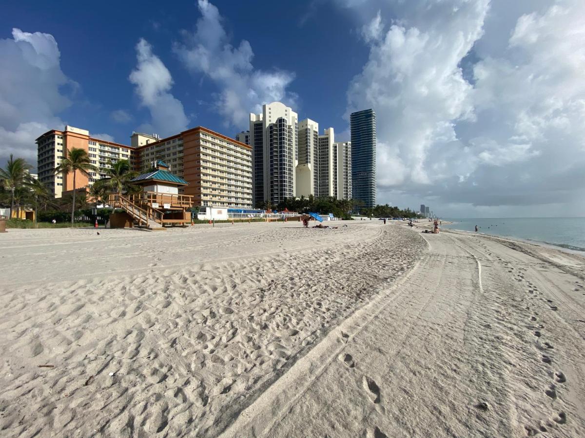 סאני איילס ביץ' Beachfront Condo In Miami! מראה חיצוני תמונה